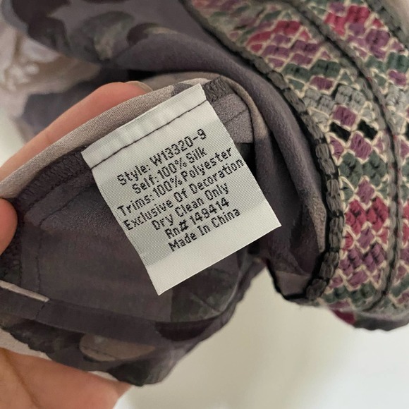 JOHNNY WAS 100% Silk Paris Effortless Blouse sz XS - Picture 4 of 7